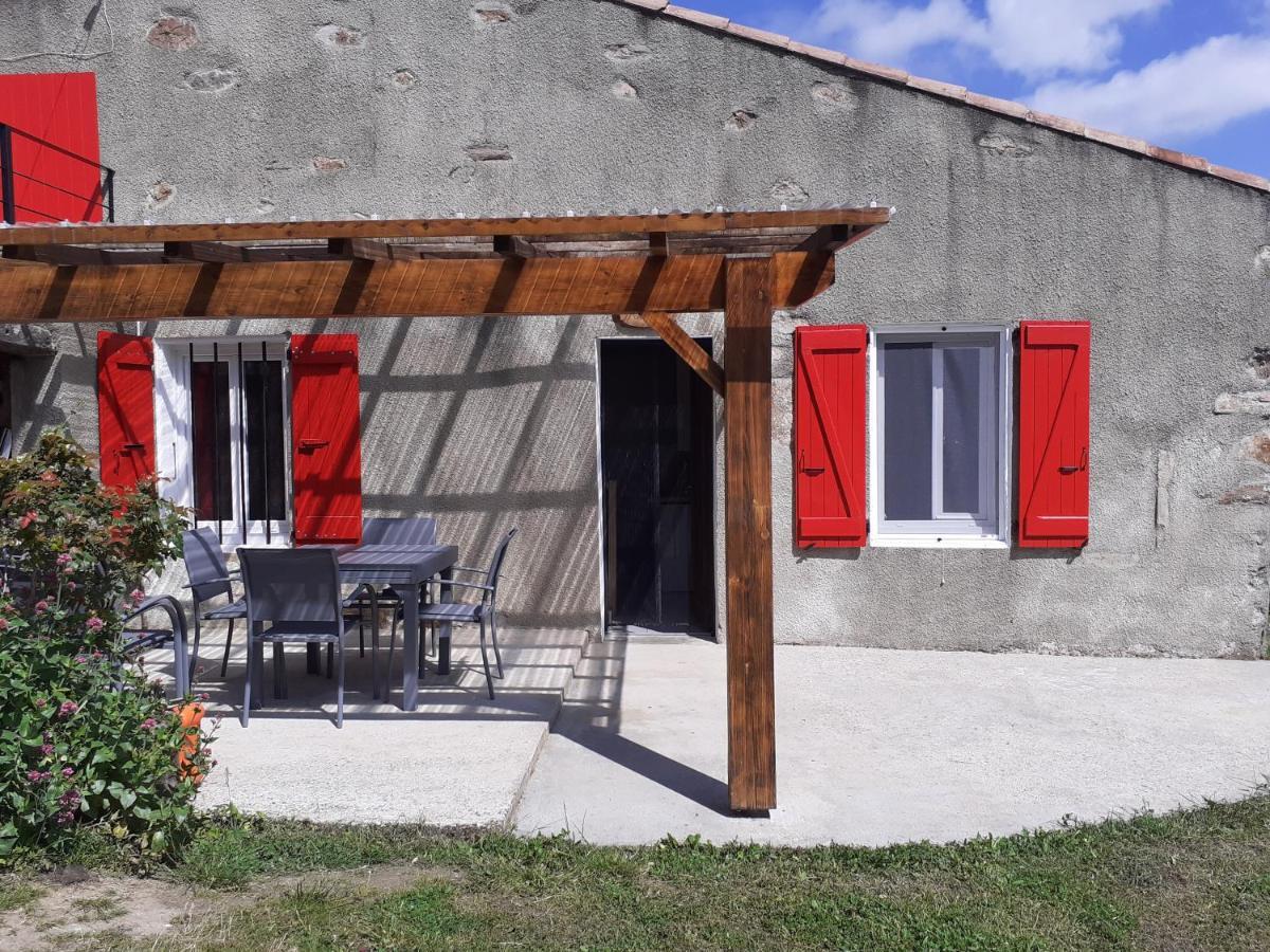 Gites A La Ferme De Bacon Saint-Sylvestre (Ardeche) Exterior foto